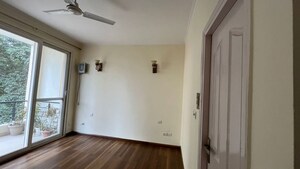 Room in 4 BHK Apartment at Sector 56 – for Rent