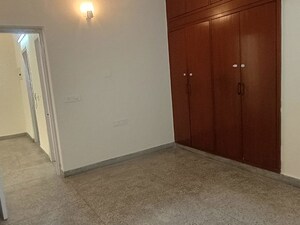 Room in 2 BHK Apartment at Vasant Kunj – for Rent