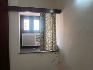 Room in 2 BHK Apartment at Vasant Kunj – for Rent