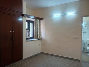 Room in 2 BHK Apartment at Vasant Kunj – for Rent