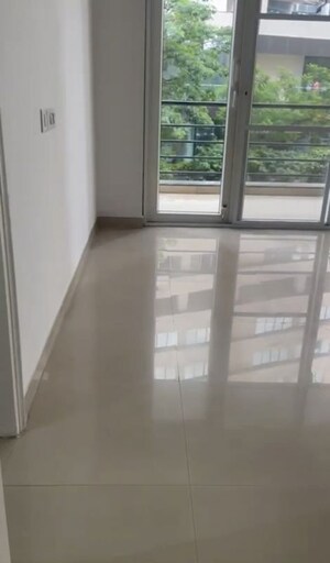 Room in 3 BHK Apartment at Dhoot Time Residency, Sector 63 – for Rent