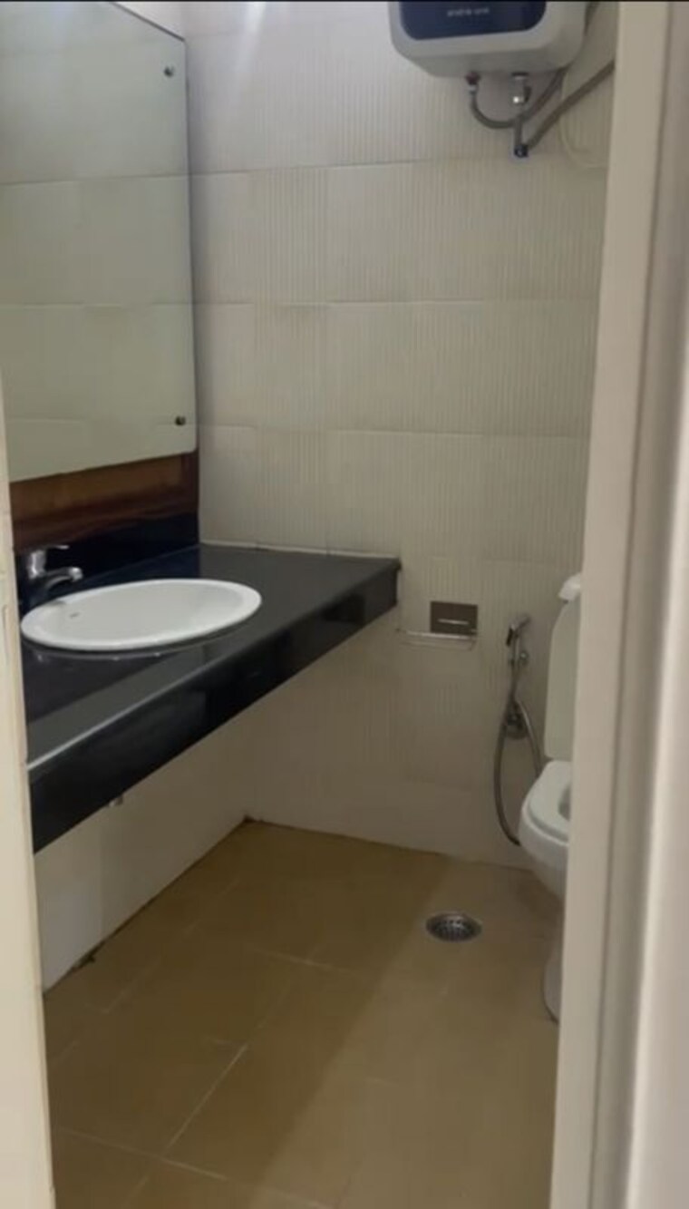 Bathroom, dhoot-time-residency 3 Bedroom 1642 Sq.Ft. Apartment In Sector 63 Gurgaon 10381678