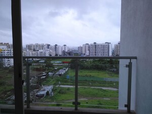Swimming Pool in 1 BHK Apartment at Sheth Tiara, Wakad – for Rent