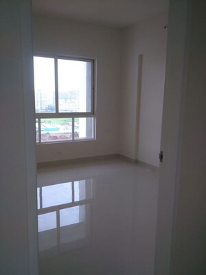 Room in 1 BHK Apartment at Sheth Tiara, Wakad – for Rent