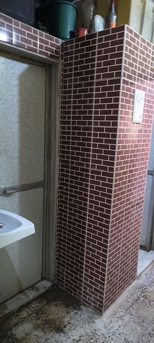 Bathroom in 1 BHK Apartment at Subhash Nagar – for Rent