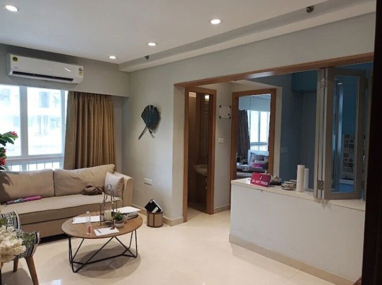 Living Room, police line 1 Bedroom 400 Sq.Ft. Apartment In Police Line Mumbai 10381718