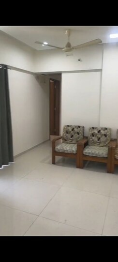 2 BHK Apartment For Rent in Divine Palm Springs