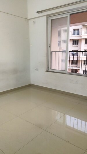Room in 2 BHK Apartment at Puranik Aldea Anexo, Baner – for Rent
