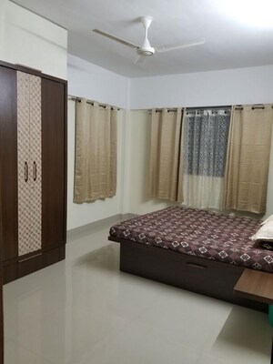 Bedroom in 2 BHK Apartment at Kamgar Putala Vasahat – for Rent