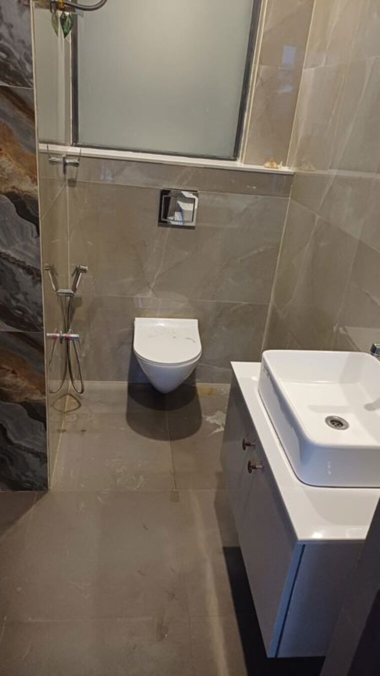 Bathroom, sector 5 5 Bedroom 3000 Sq.Ft. Builder Floor In Sector 5 Panchkula 10381725