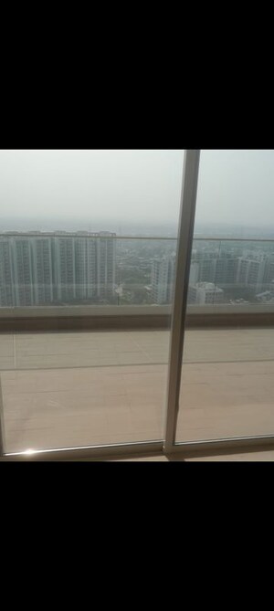 Balcony in 3.5 BHK Apartment at Kalpataru Vista, Sector 128 – for Rent