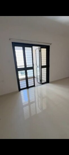 2 BHK Apartment For Rent in Kohinoor Courtyard One