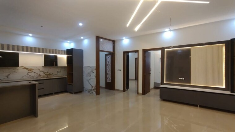 Room, kishanpura 3.5 Bedroom 216 Sq.Yd. Independent House In Kishanpura Zirakpur 10381787