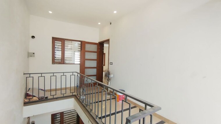 Balcony, kishanpura 3.5 Bedroom 216 Sq.Yd. Independent House In Kishanpura Zirakpur 10381787
