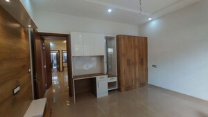 Room in 3.5 BHK Independent House at Kishanpura – for Sale