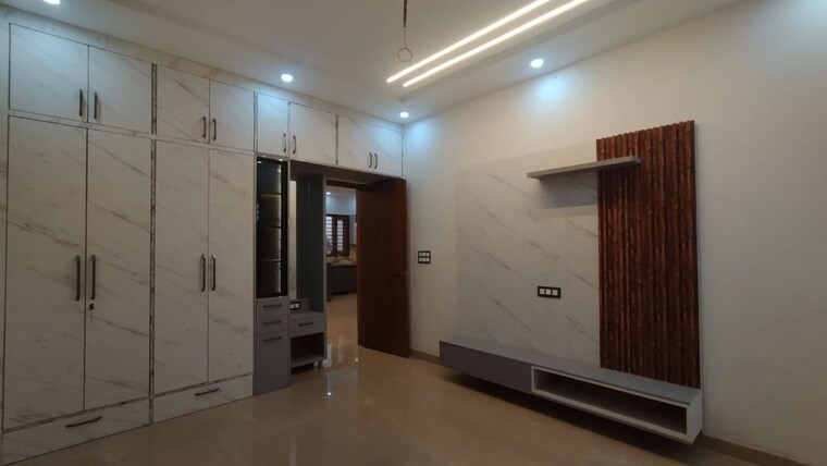 undefined, kishanpura 3.5 Bedroom 216 Sq.Yd. Independent House In Kishanpura Zirakpur 10381787