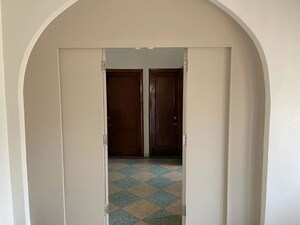 Building Lobby in 4 BHK Villa at Nizamuddin East – for Rent