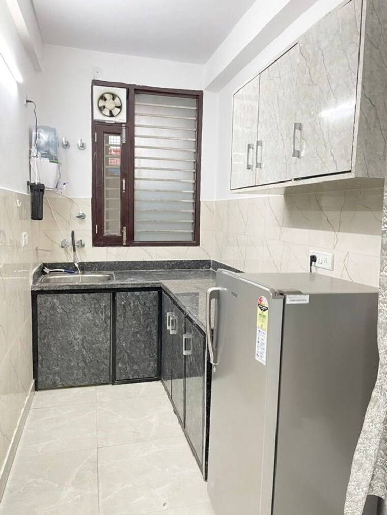 Kitchen, saket 1 Bedroom 600 Sq.Ft. Builder Floor In Saket Delhi 10381858