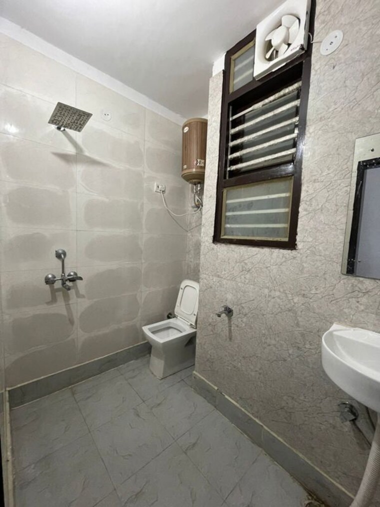 Bathroom, saket 1 Bedroom 600 Sq.Ft. Builder Floor In Saket Delhi 10381858