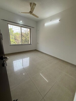 Room in 3 BHK Apartment at Paranjape Schemes Vasant Vihar Towers, Baner – for Rent