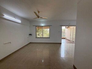 Room in 3 BHK Apartment at Paranjape Schemes Vasant Vihar Towers, Baner – for Rent