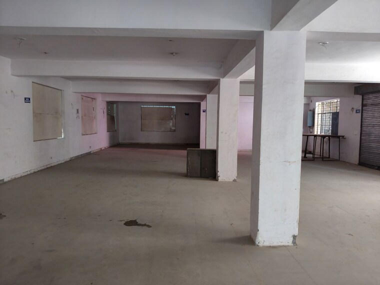  Parking, sector 63 Commercial Warehouse 4500 Sq.Ft. In Sector 63 Noida 10381890