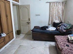 Living Room in 6+ BHK Villa at Indira Circle – for Rent