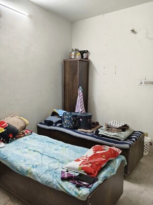Bedroom in 6+ BHK Villa at Indira Circle – for Rent