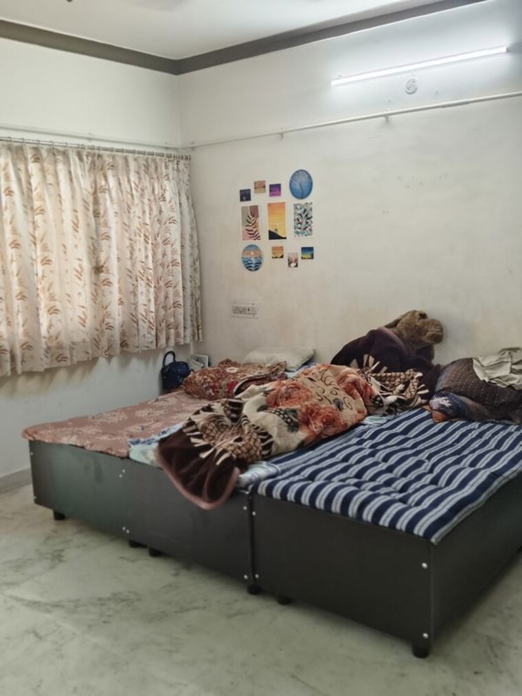 Bedroom, indira circle 6+ Bedroom 2800 Sq.Ft. Villa In Indira Circle Rajkot 9944967