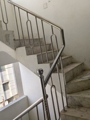 Staircase in 6+ BHK Villa at Indira Circle – for Rent