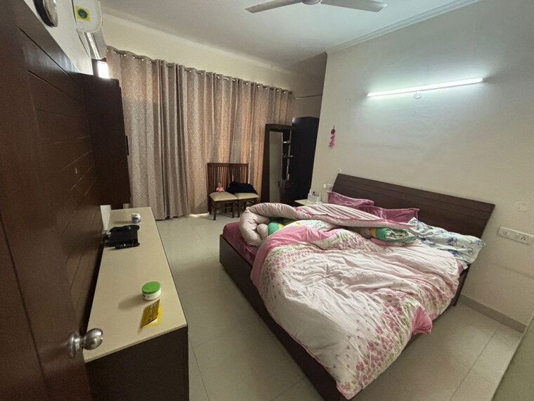 Bedroom, sector 21 3 Bedroom 4000 Sq.Ft. Builder Floor In Sector 21 Chandigarh 10114353