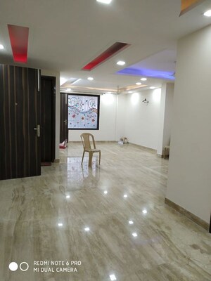 Room in 4 BHK Apartment at Emaar The Palm Drive-The Sky Terraces, Sector 66 – for Sale
