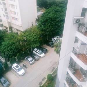 Balcony in 4 BHK Apartment at Grand Omaxe, Gomti Nagar – for Sale