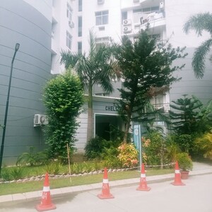 4 BHK Apartment – Garden View at Grand Omaxe, Gomti Nagar - for Sale