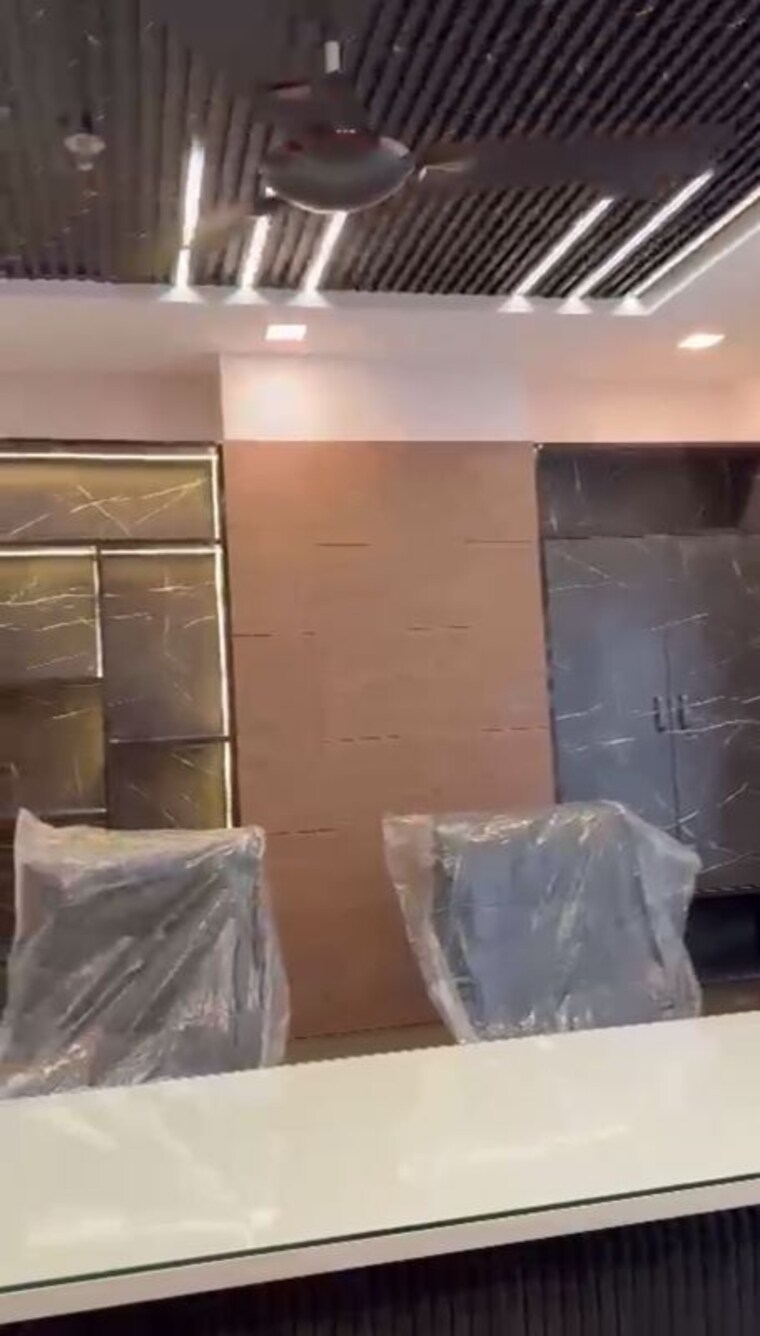 Team Area, puri-81-business-hub Commercial Office Space 500 Sq.Ft. In Sector 81 Faridabad 10351264