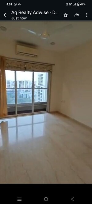 Room in 3 BHK Apartment at Bharat Skyvistas, Andheri West – for Sale