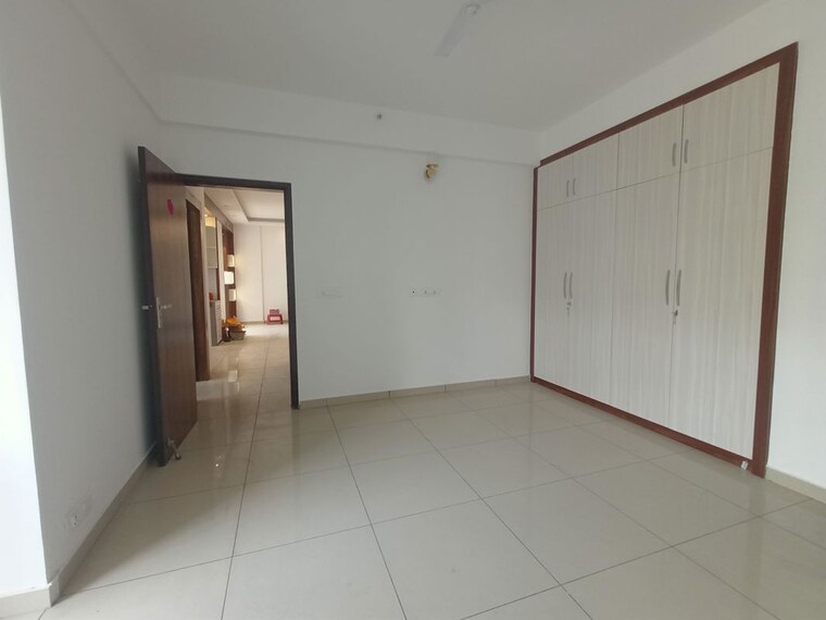 Room, gulshan-bellina 3 Bedroom 1350 Sq.Ft. Apartment In Sector 16 Greater Noida Greater Noida 10382035