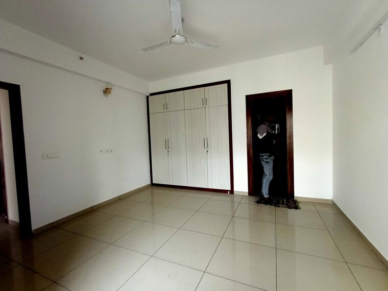 Room, gulshan-bellina 3 Bedroom 1350 Sq.Ft. Apartment In Sector 16 Greater Noida Greater Noida 10382035