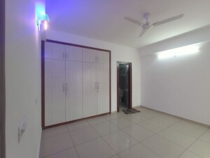 Room in 3 BHK Apartment at Gulshan Bellina, Sector 16 Greater Noida – for Sale