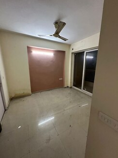 2 BHK Apartment For Rent in Sam Palm Olympia Phase II