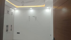 Room in 3 BHK Apartment at Palam Village – for Rent