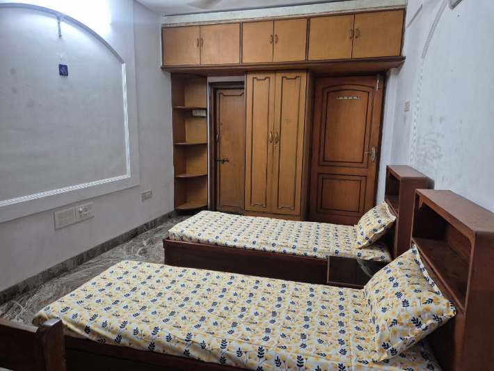 Pg For Rent in Sector 16 Ghansoli