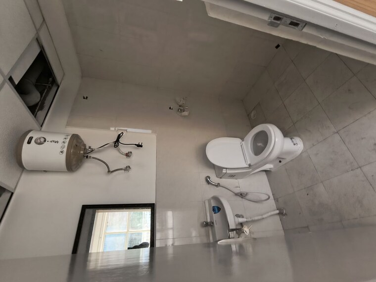 Bathroom, pyramid-midtown 2 Bedroom 1000 Sq.Ft. Apartment In Sector 59 Gurgaon 10382117