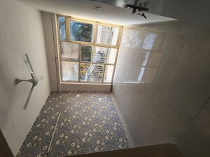 Room in 2 BHK Apartment at Pyramid Midtown, Sector 59 – for Rent