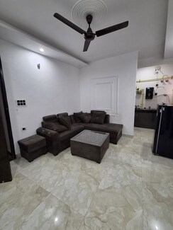 1 BHK Builder Floor For Rent in Chattarpur