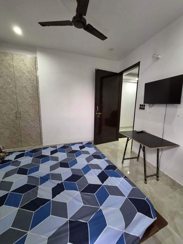 Team Area, chattarpur 1 Bedroom 450 Sq.Ft. Builder Floor In Chattarpur Delhi 10382137