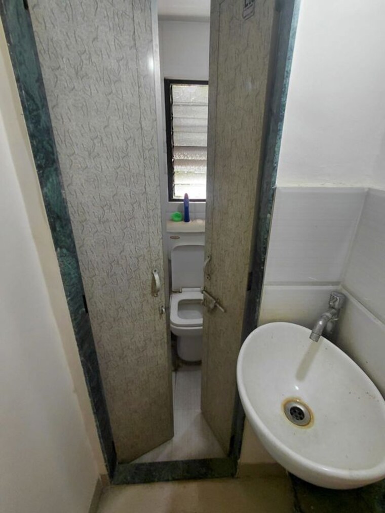 Bathroom, laxmi-krupa-apartments 1 Bedroom 529 Sq.Ft. Apartment In Bhusari Colony Pune 10382140