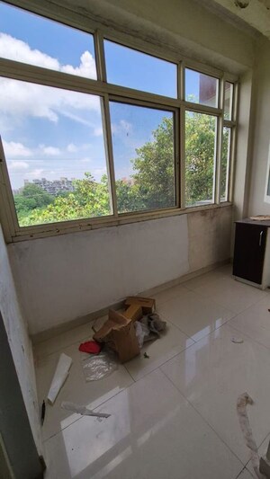 Room in 3 BHK Apartment at Sector 7 Dwarka – for Rent