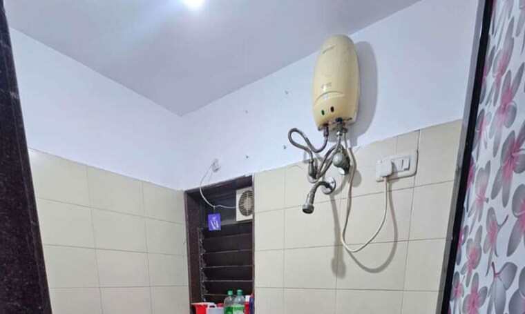 Bathroom, nilgiri-c-wing-chs 1 Bedroom 550 Sq.Ft. Apartment In Andheri East Mumbai 10382147