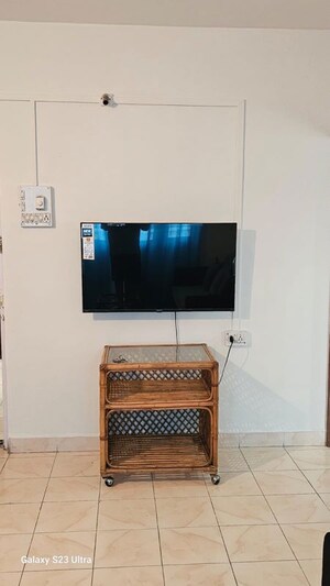 Bedroom in 2 BHK Apartment at Happy Colony – for Rent